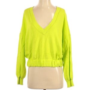 Pullover sweater a bound